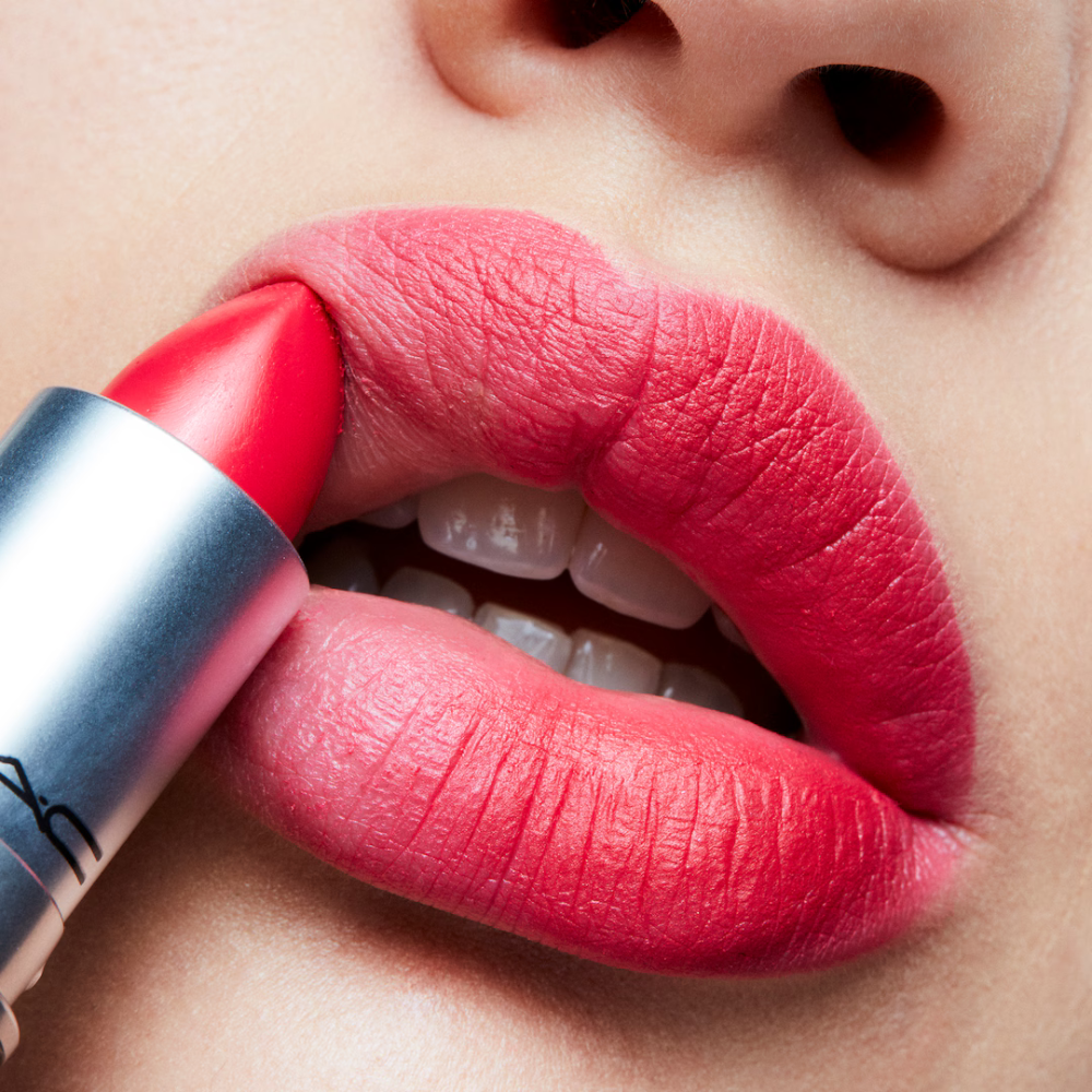 MAC Retro Matte Lipstick 3g - 706 Relentlessly Red