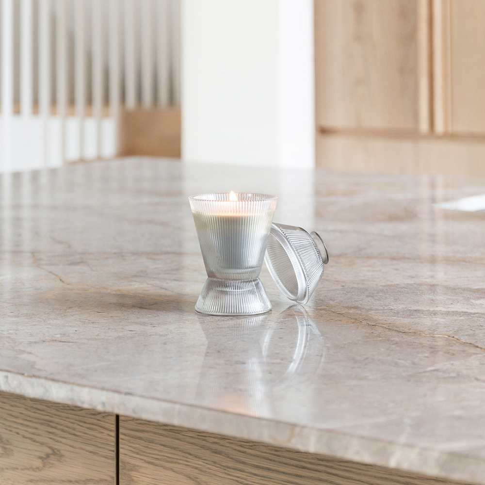 The Aromatherapy Co. Maison Candle 250g - Citrus & Vetiver Woods